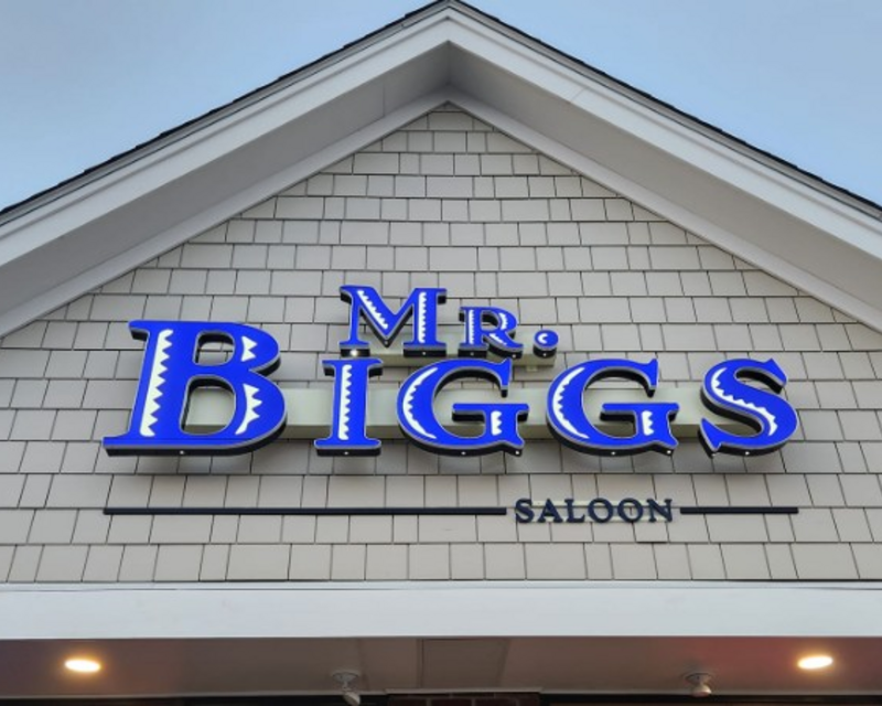 Mr Biggs Bar & Grill logo